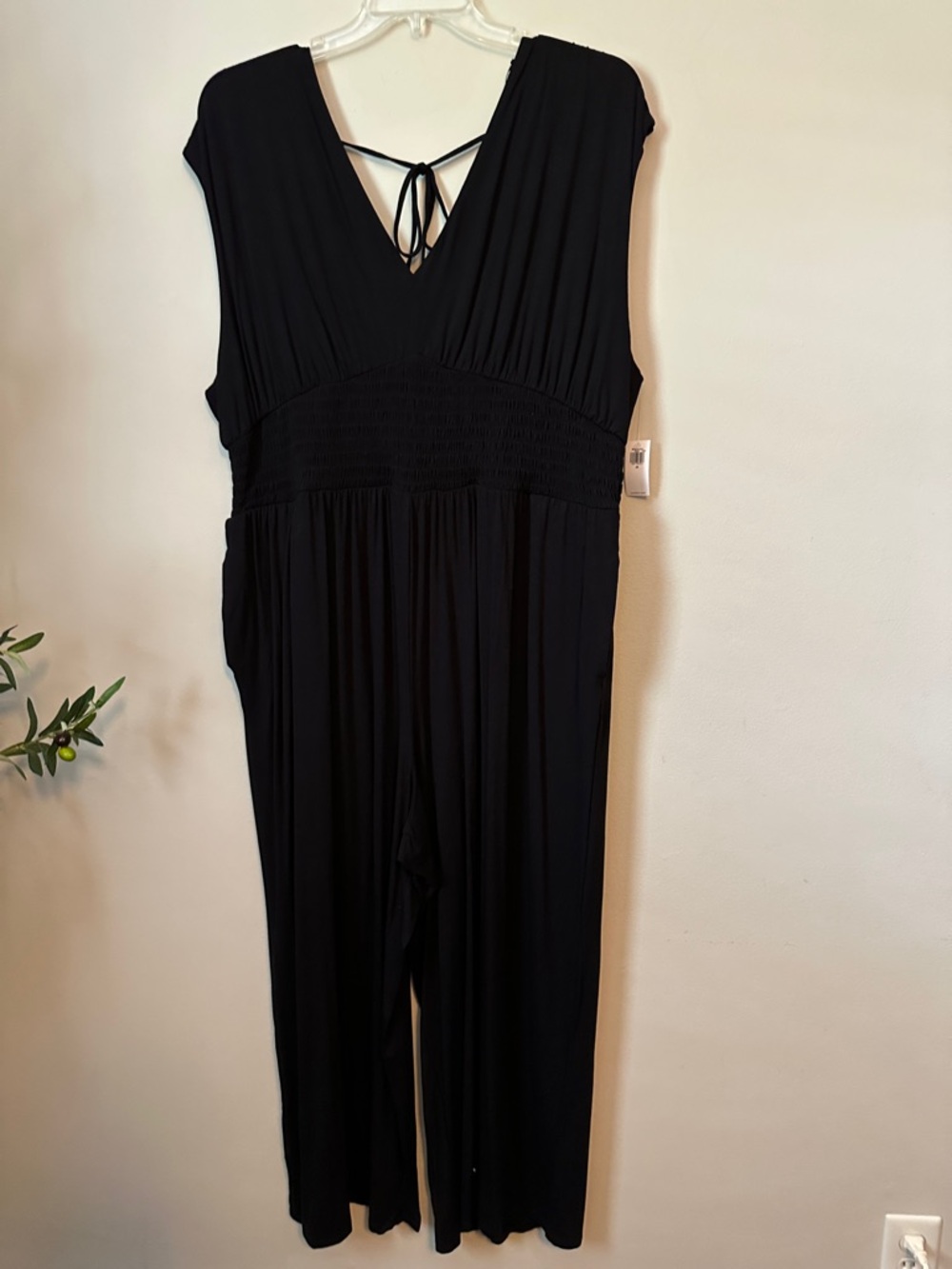 Old Navy Black Sleeveless V-Neck Smocked Jumpsuit